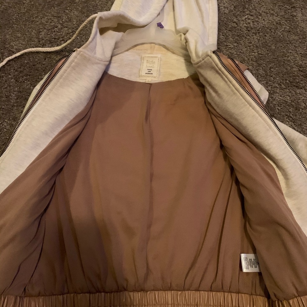 Beige Jacket - Picture 3 of 5